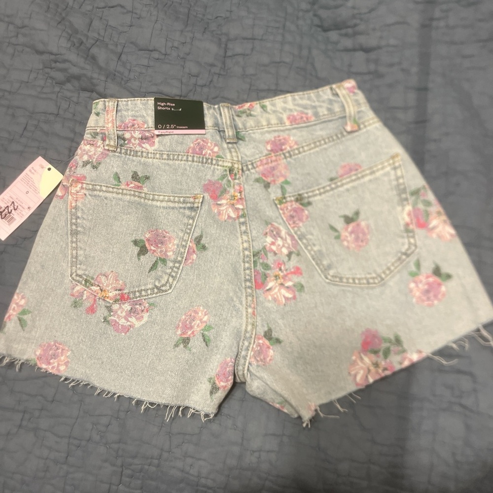 SOLD - Picture 2 of 4